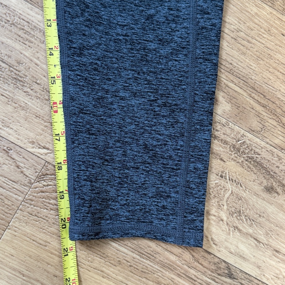 Workout capris - Picture 5 of 5